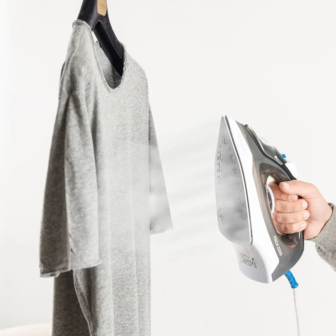 Taurus Steam Iron ITACA 2200 Elmarket-homeappliances